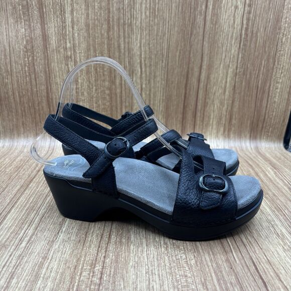 Dansko Black Pebbled Leather Ankle Buckle Sandi Clog Sandals Women’s Size 39/8.5 - Picture 1 of 8